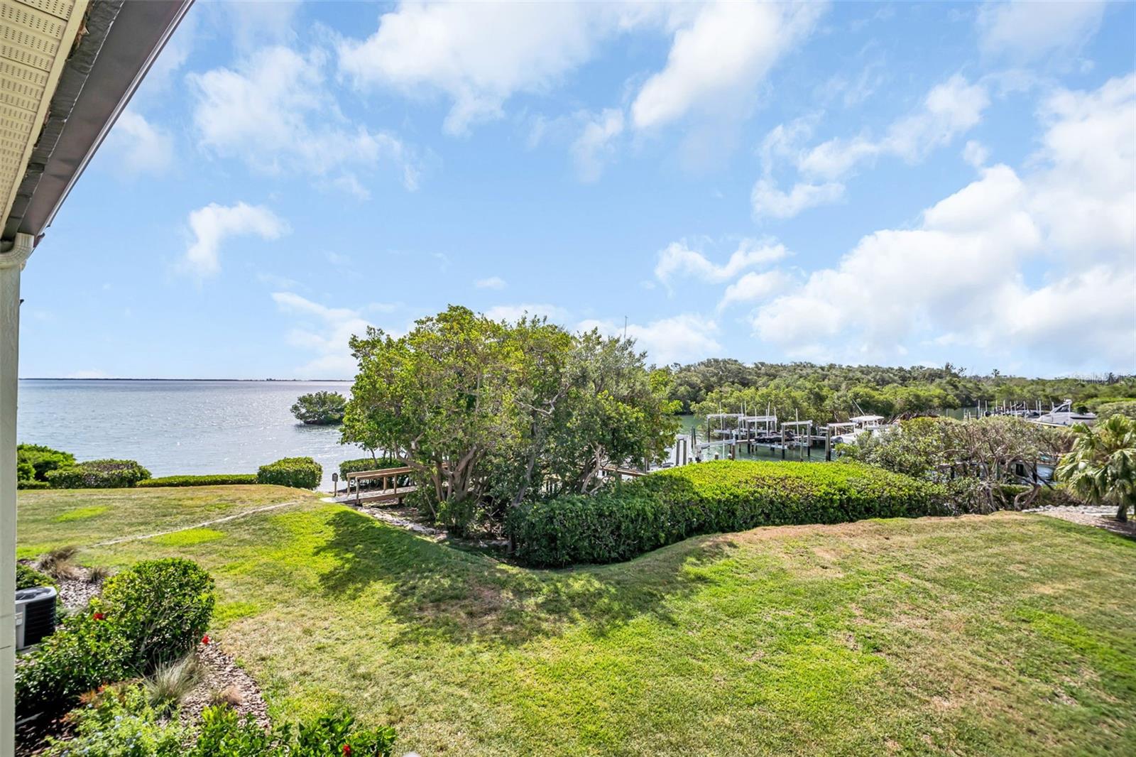 Image 3 of 50 For 1515 Pinellas Bayway S 14