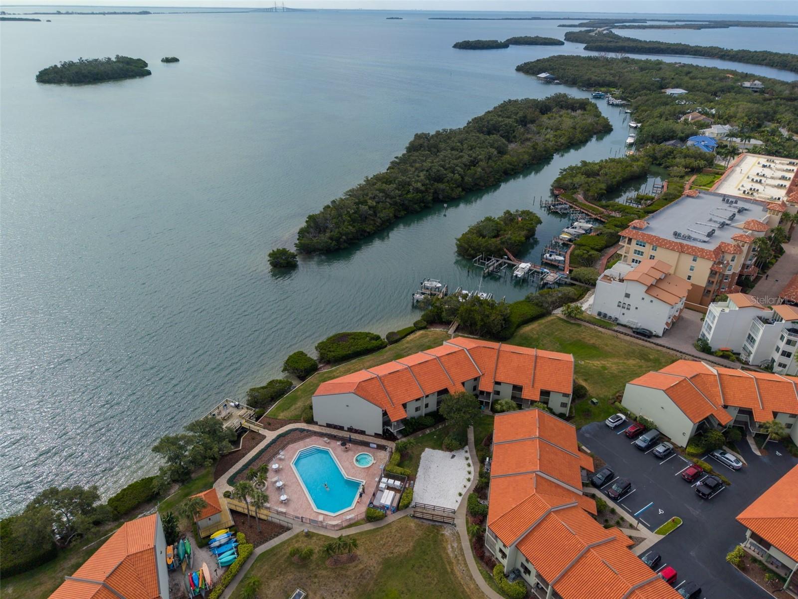 Image 36 of 50 For 1515 Pinellas Bayway S 14