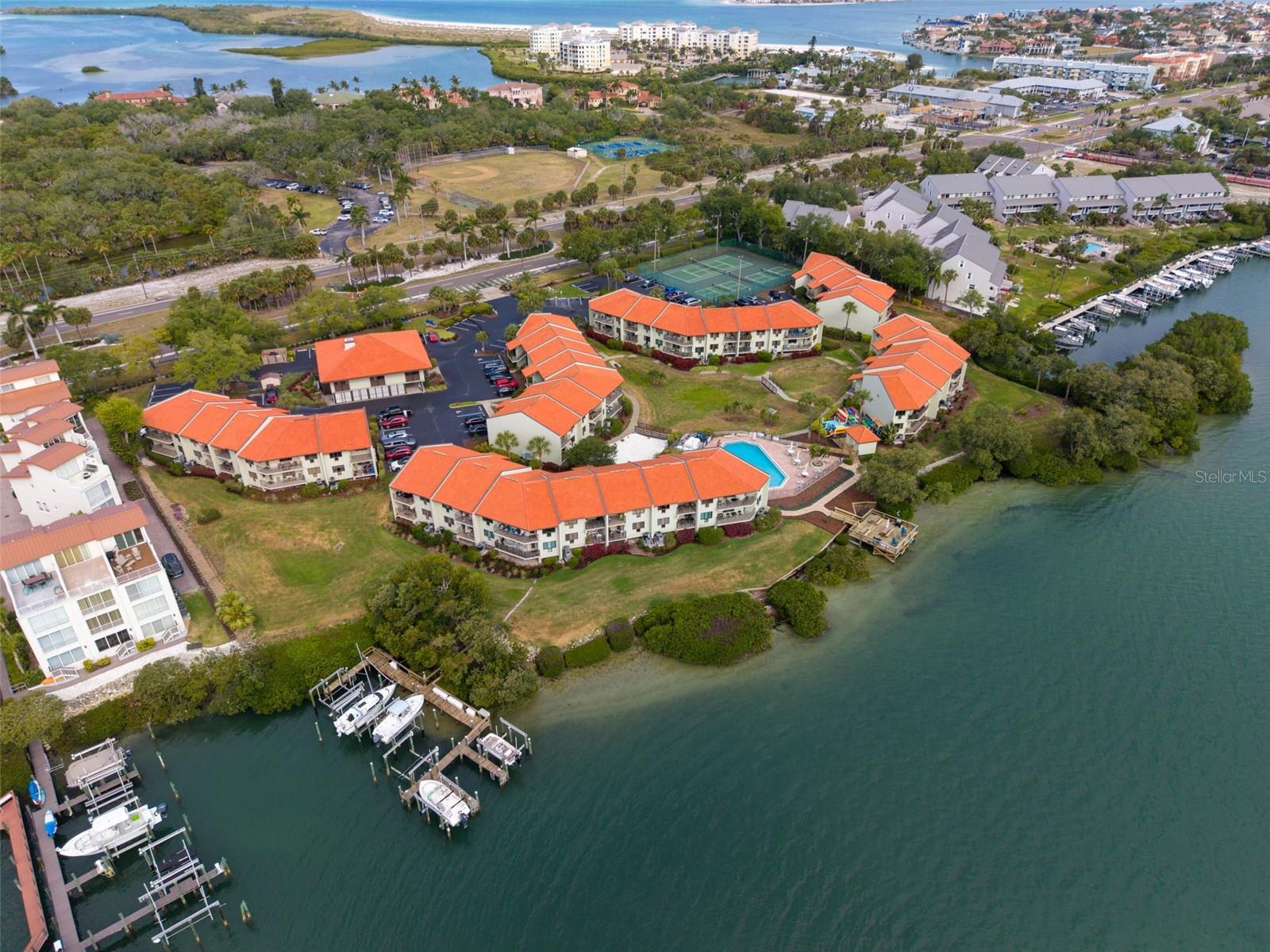 Image 40 of 50 For 1515 Pinellas Bayway S 14