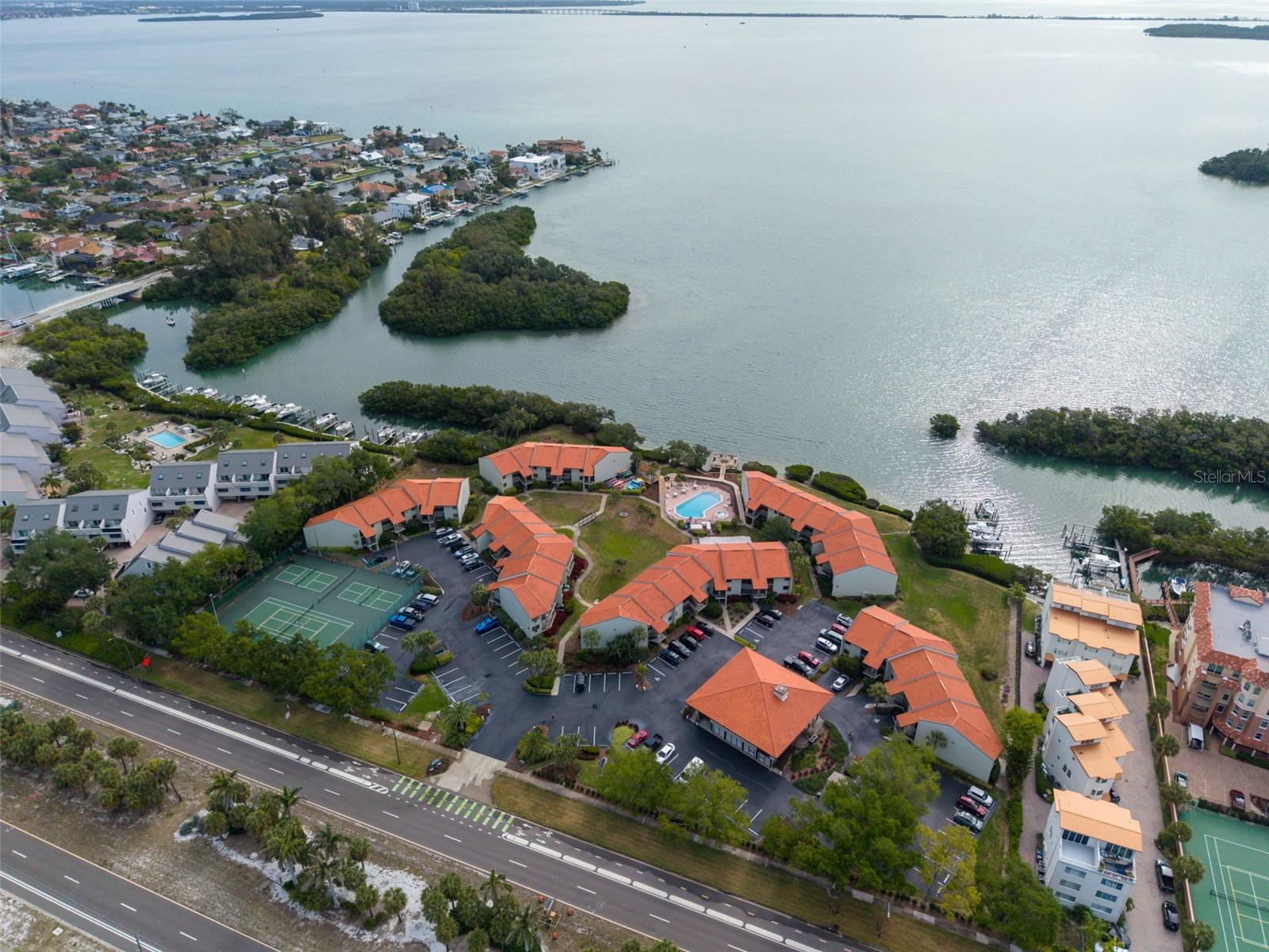 Image 42 of 50 For 1515 Pinellas Bayway S 14