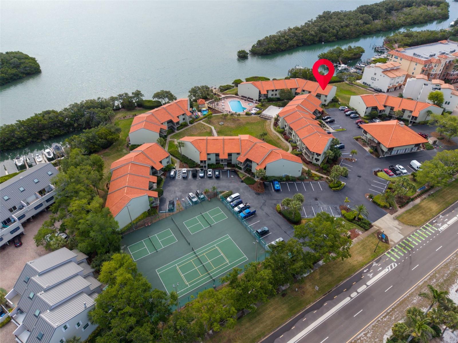Image 45 of 50 For 1515 Pinellas Bayway S 14