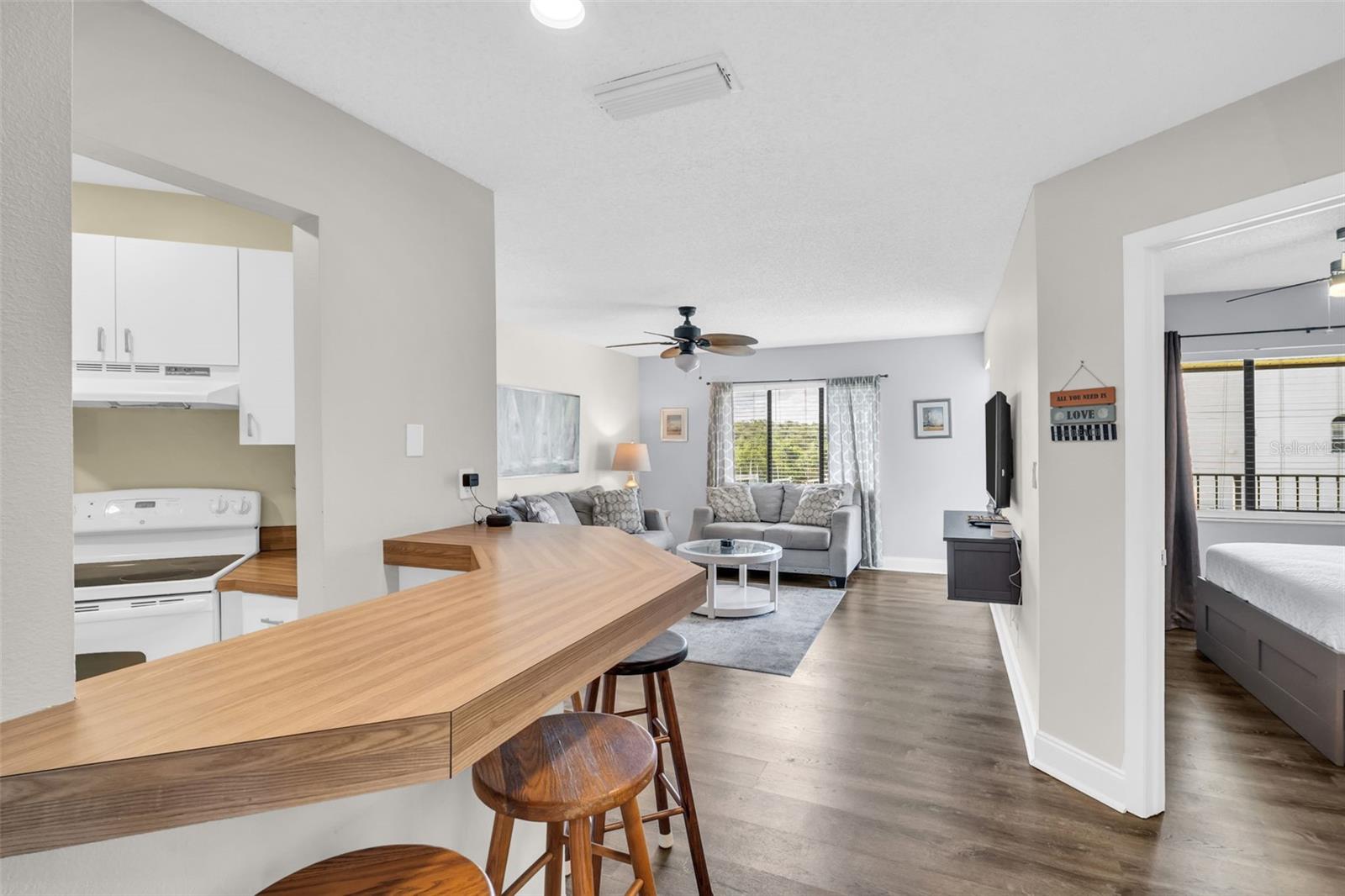 Image 6 of 50 For 1515 Pinellas Bayway S 14