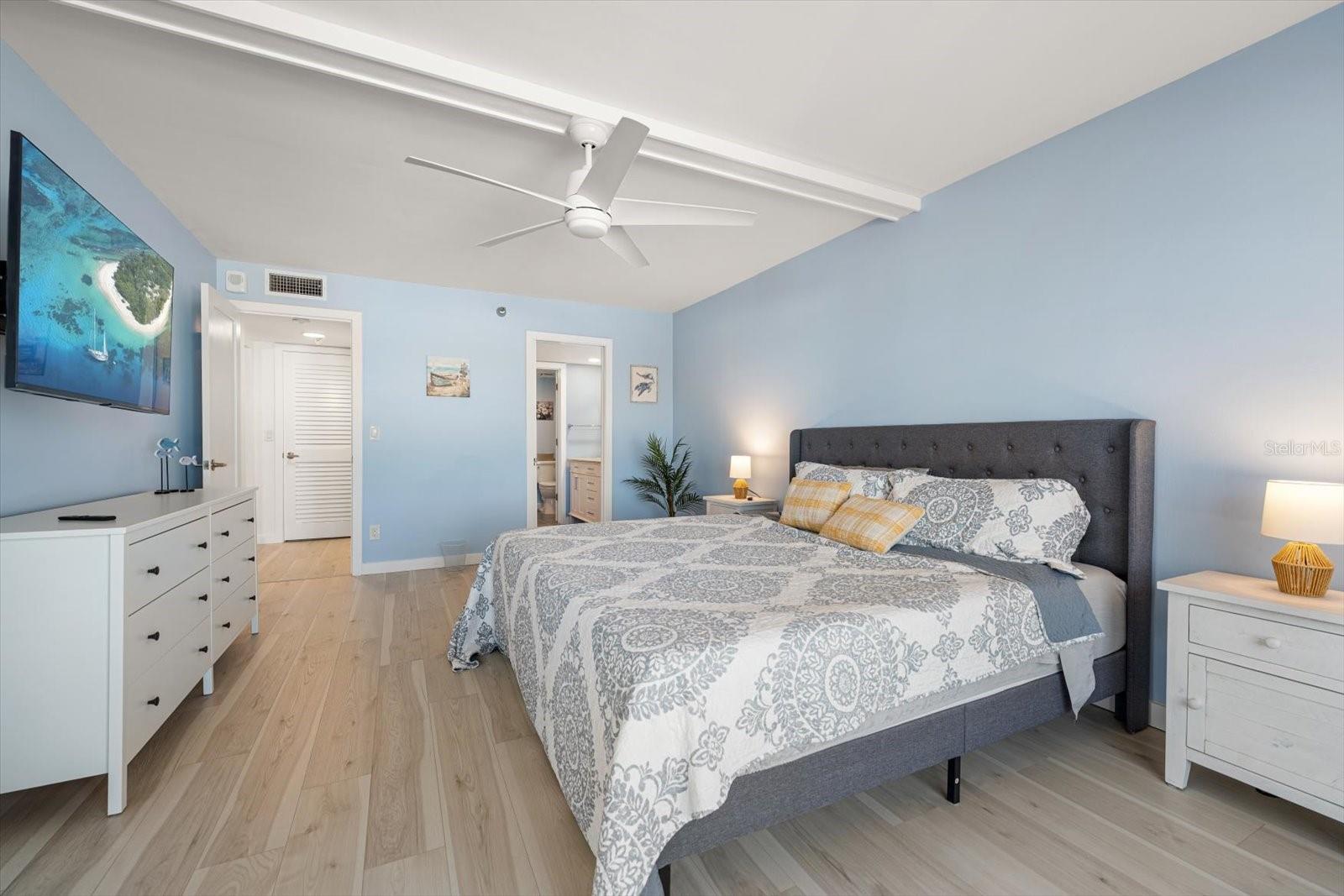 Image 14 of 49 For 900 Gulf Boulevard 204