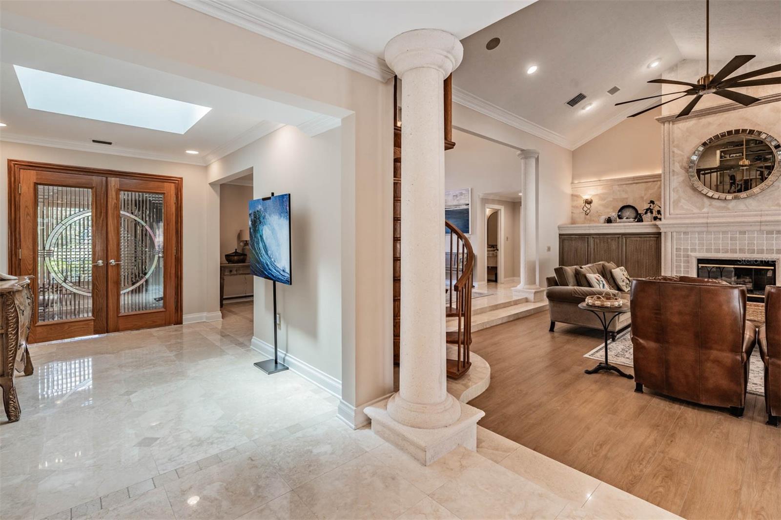 Listing photo id 21 for 18707 Pepper Pike