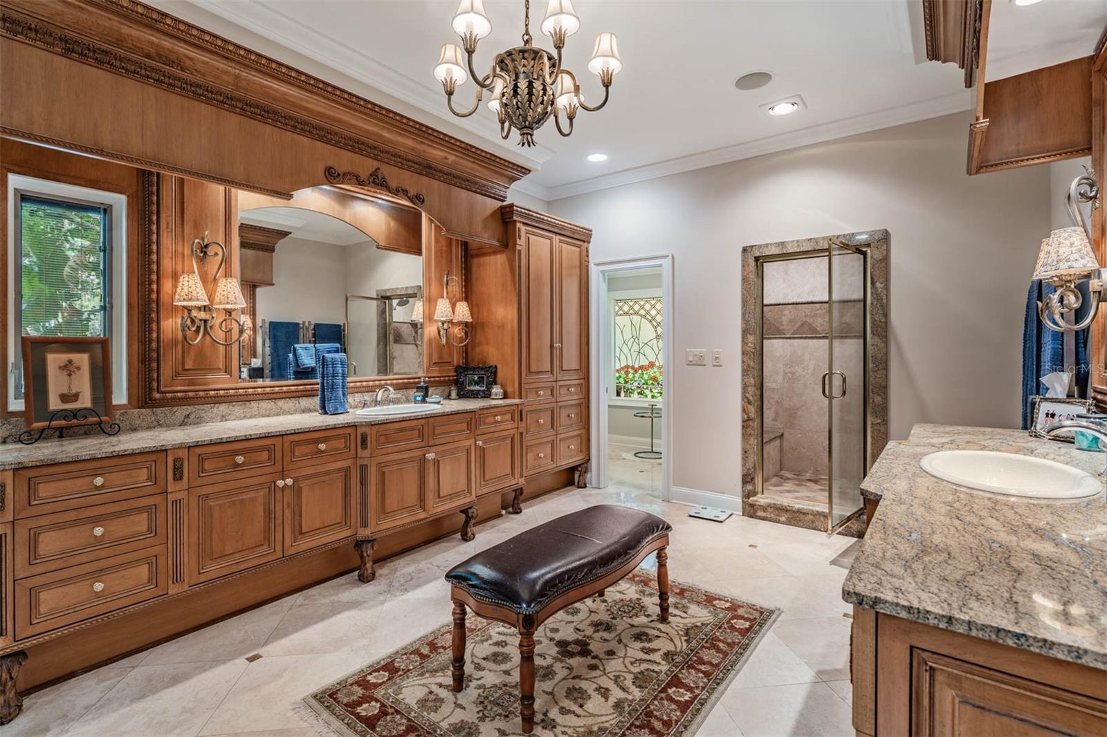 Listing photo id 31 for 18707 Pepper Pike