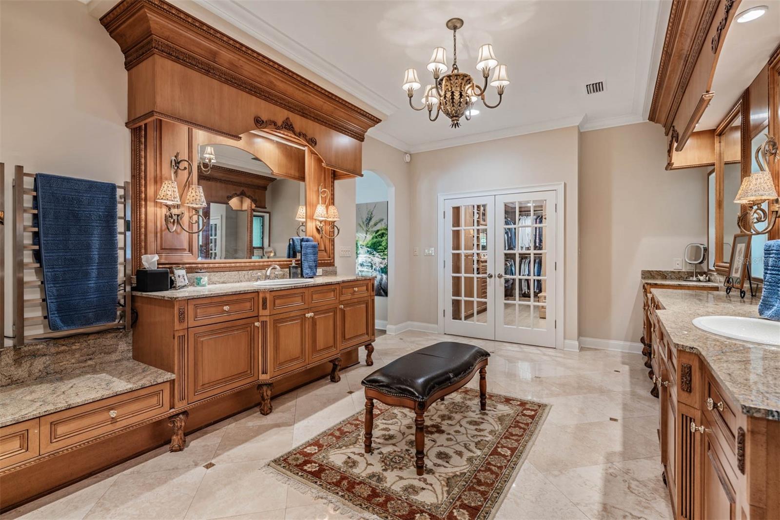 Listing photo id 32 for 18707 Pepper Pike