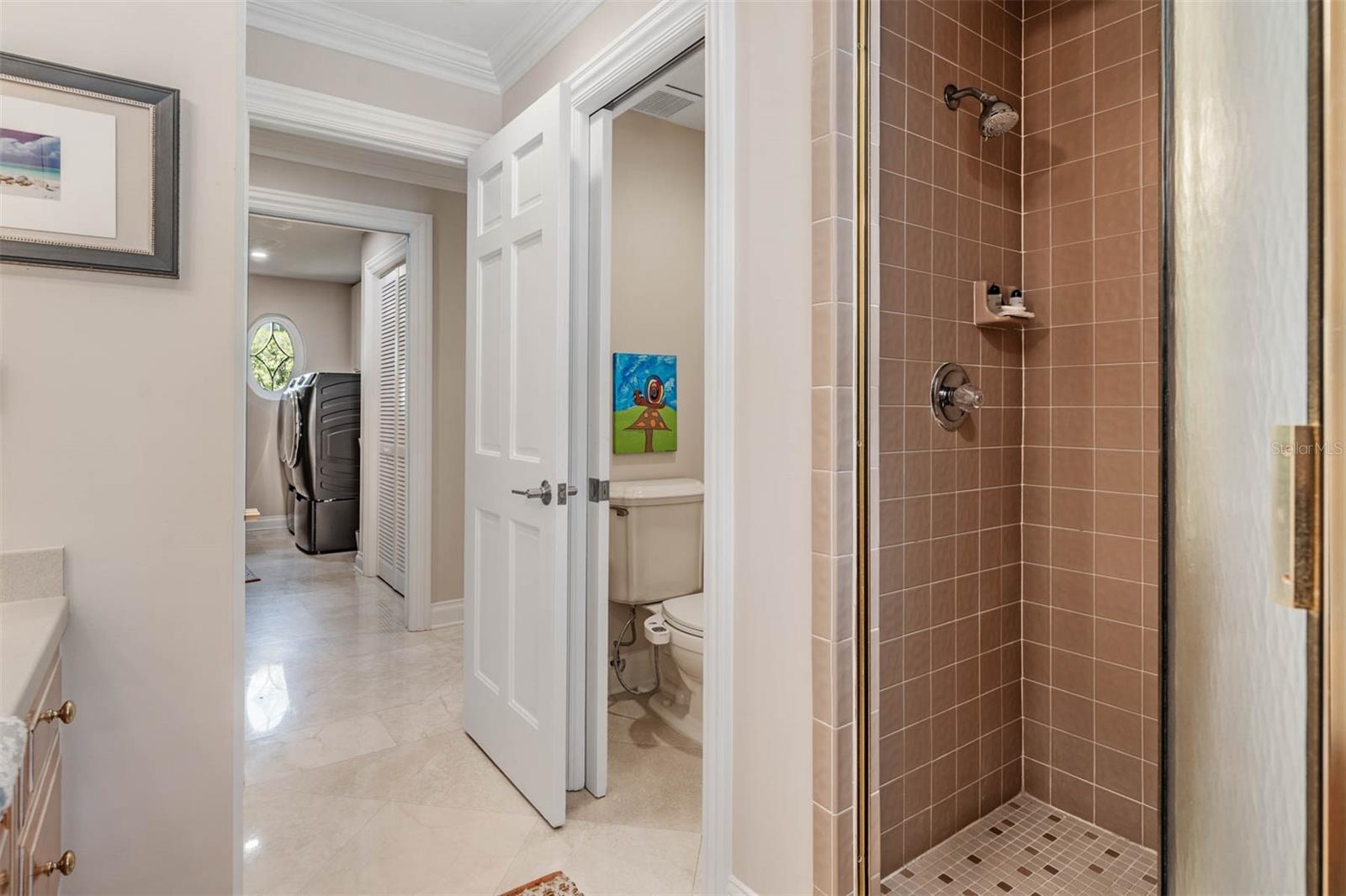 Listing photo id 43 for 18707 Pepper Pike