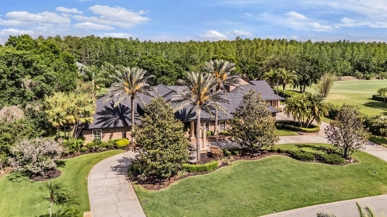 Listing photo id 79 for 18707 Pepper Pike