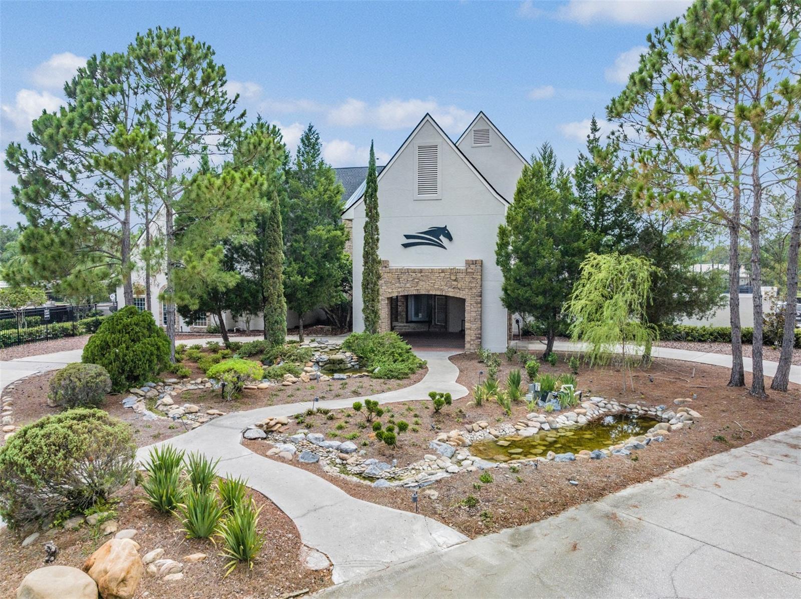 Listing photo id 88 for 18707 Pepper Pike