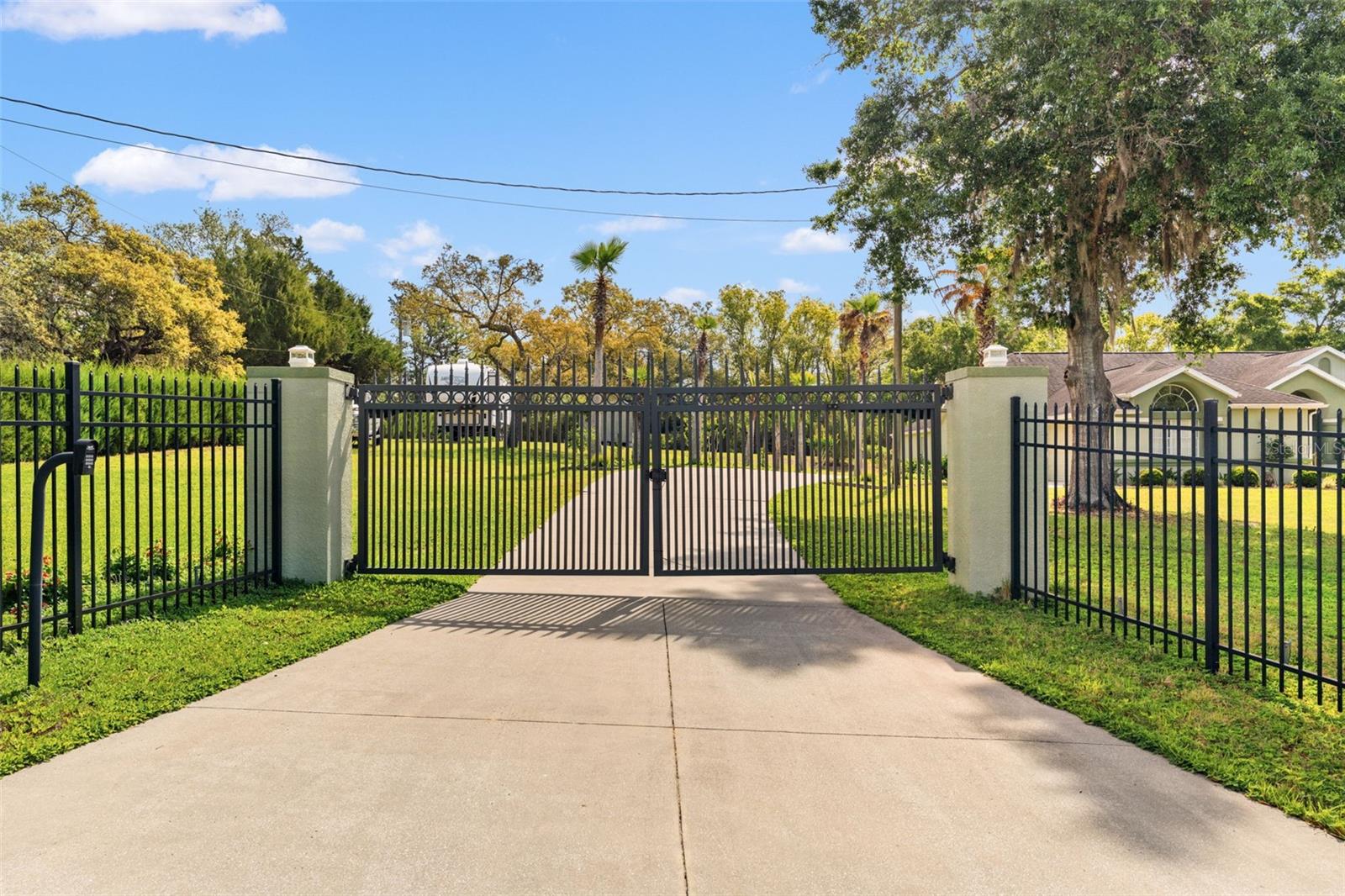 Image 37 of 80 For 9050 Weeping Willow Street