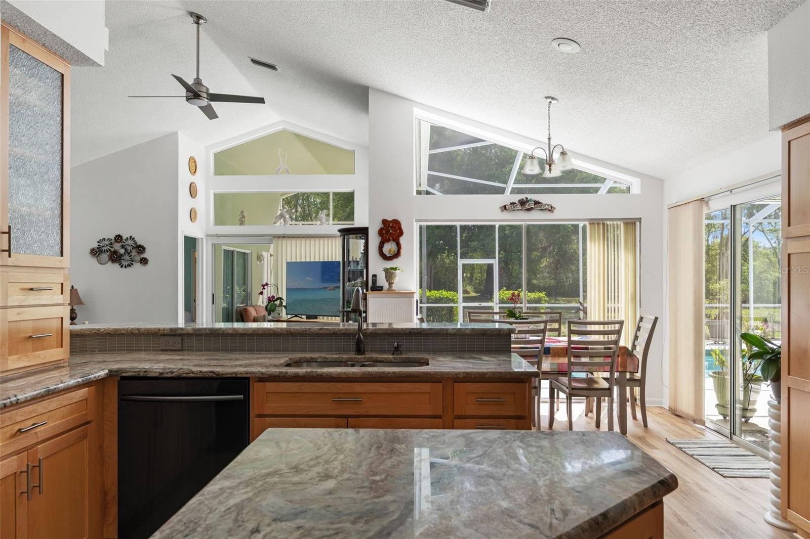 Image 69 of 80 For 9050 Weeping Willow Street