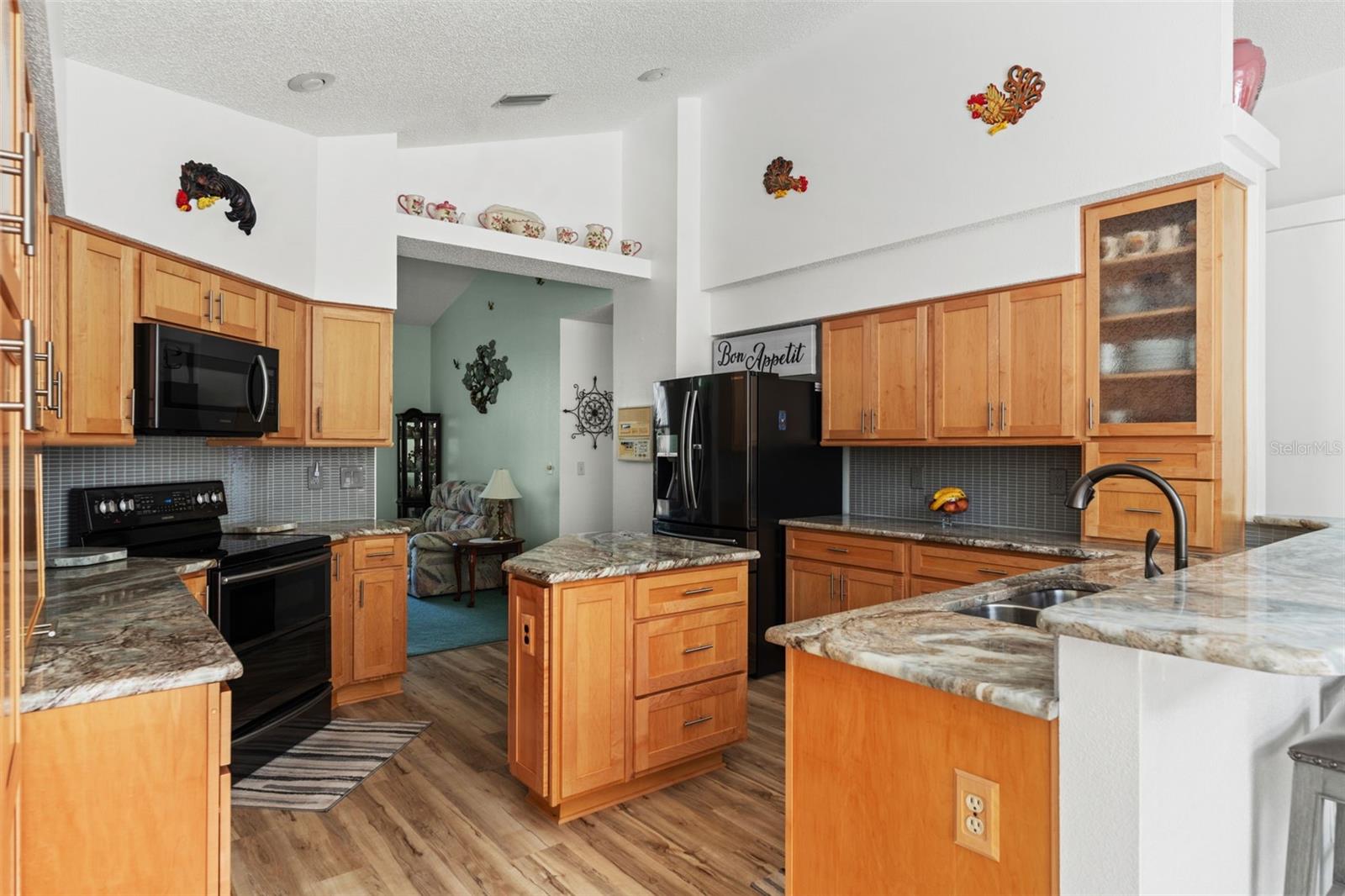 Image 70 of 80 For 9050 Weeping Willow Street