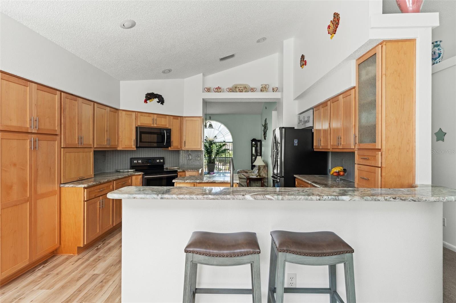 Image 71 of 80 For 9050 Weeping Willow Street