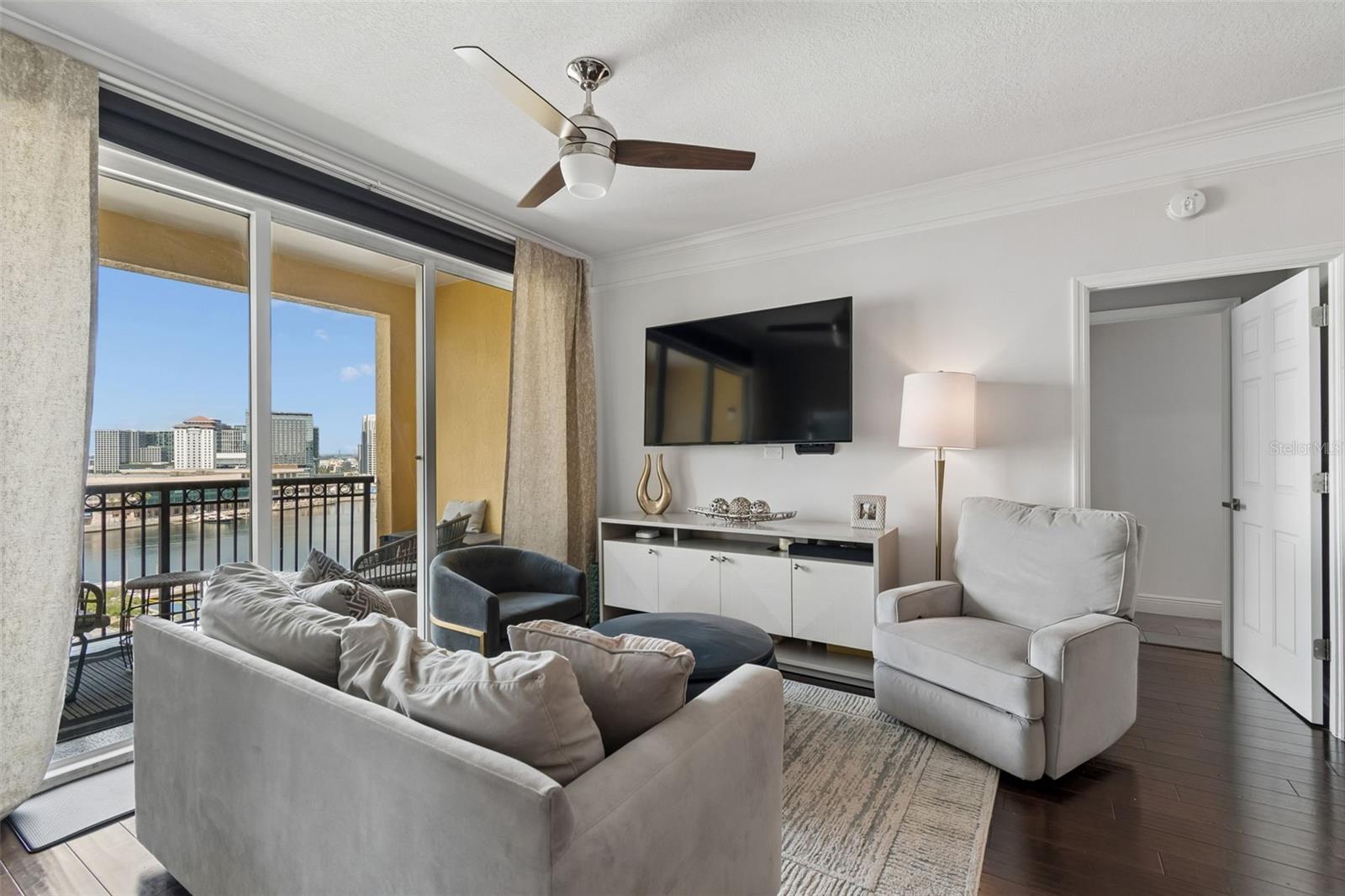 Image 4 of 66 For 345 Bayshore Boulevard 1510