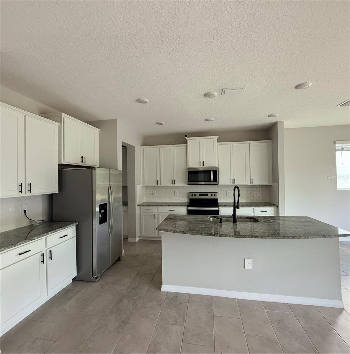 Image 14 of 22 For 17625 Cantarina Cove