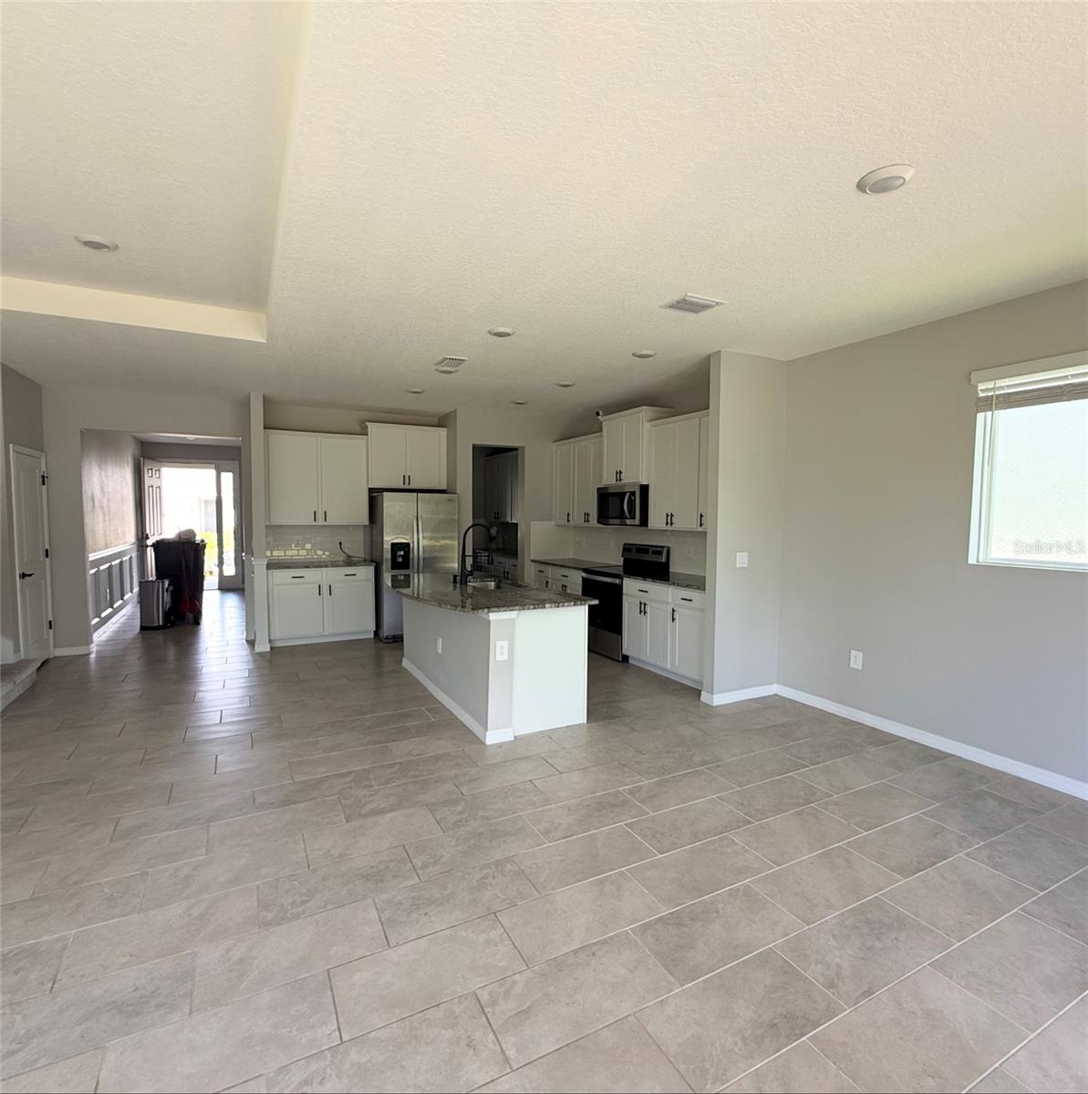 Image 16 of 22 For 17625 Cantarina Cove