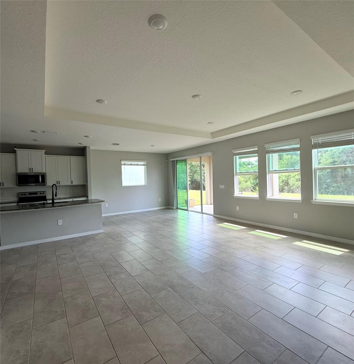 Image 17 of 22 For 17625 Cantarina Cove