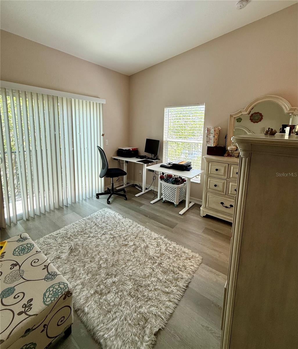 Image 18 of 48 For 13201 Opal Court