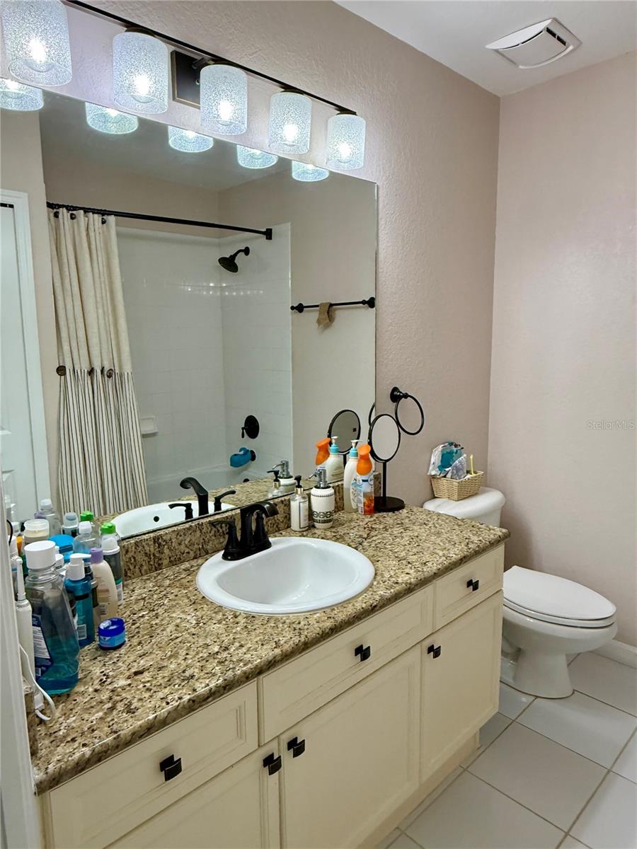 Image 21 of 48 For 13201 Opal Court