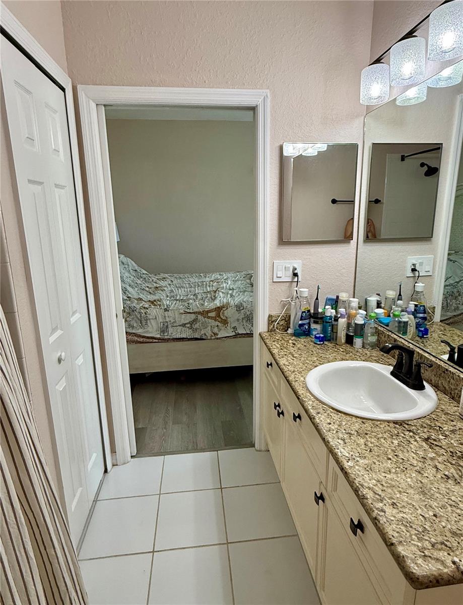 Image 22 of 48 For 13201 Opal Court