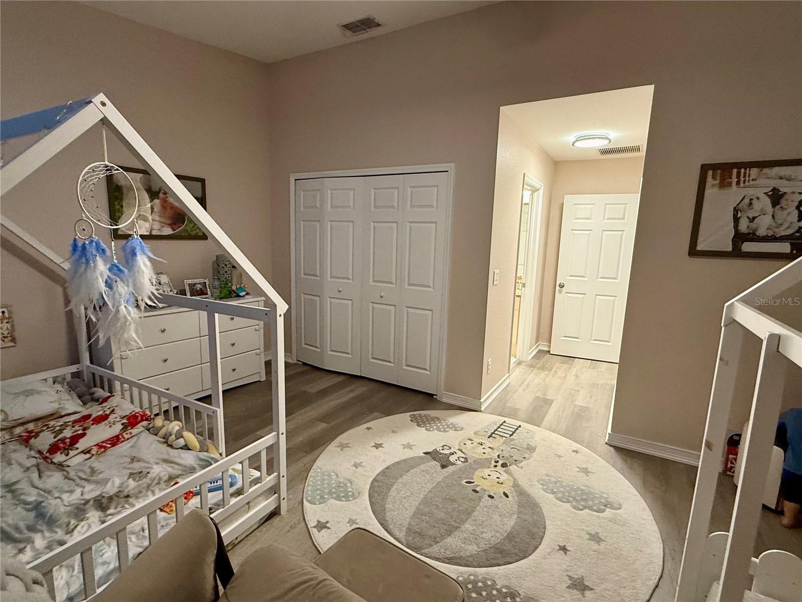 Image 31 of 48 For 13201 Opal Court