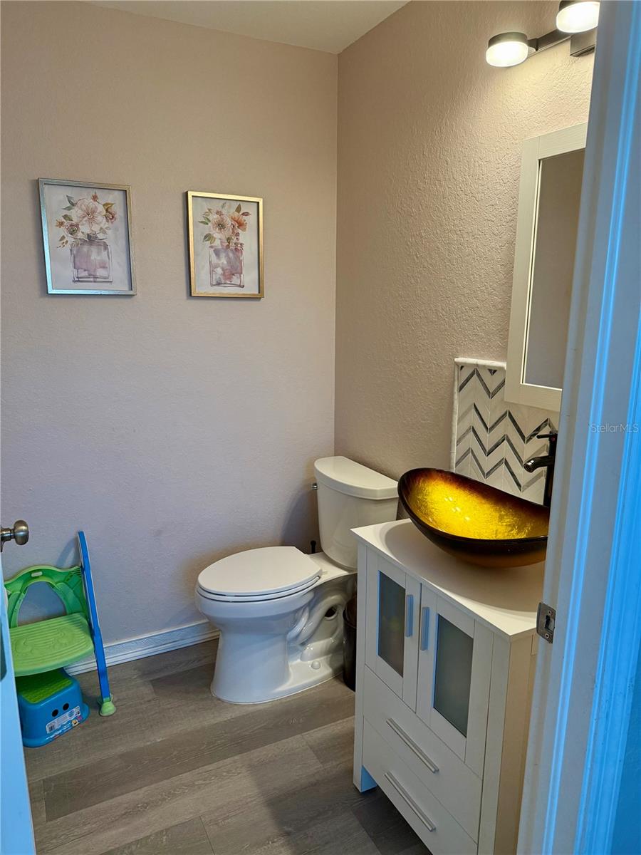 Image 33 of 48 For 13201 Opal Court