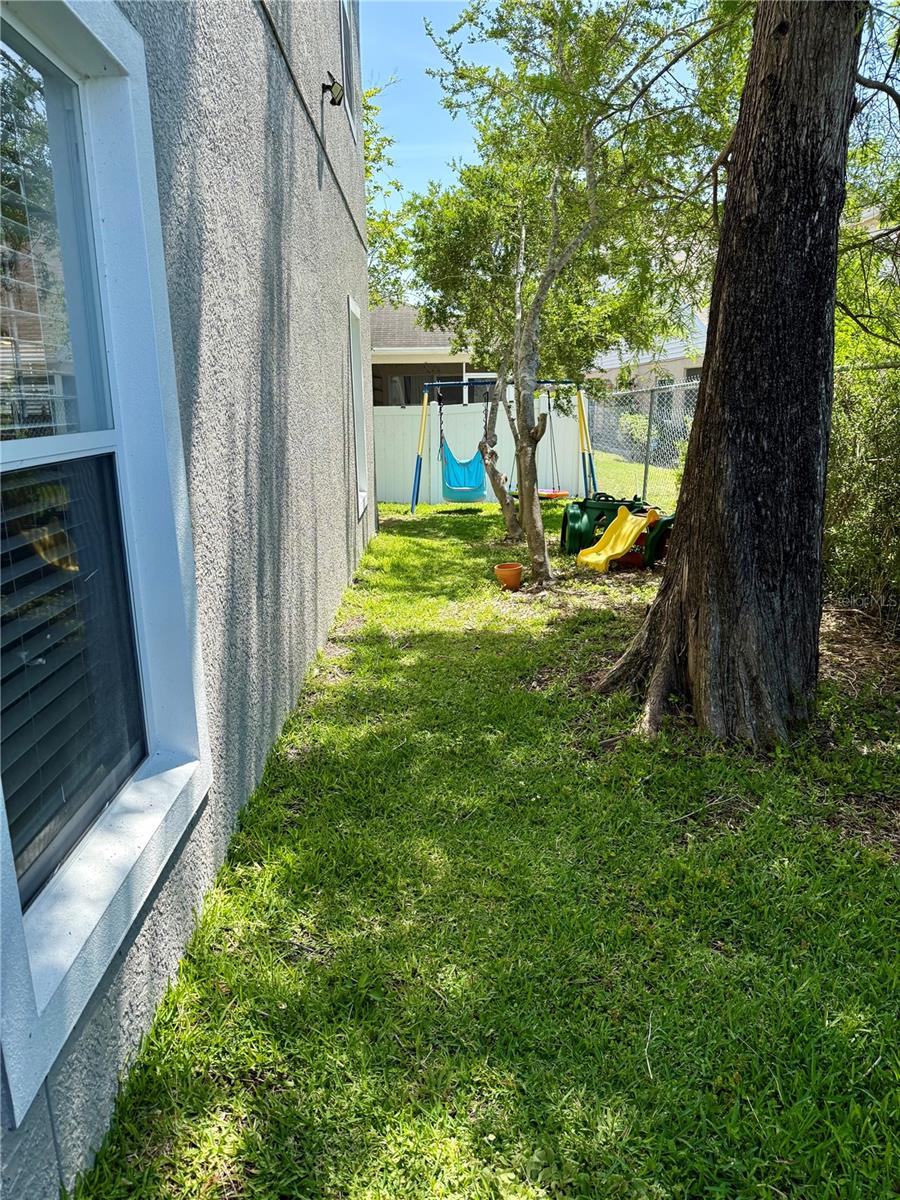 Image 39 of 48 For 13201 Opal Court