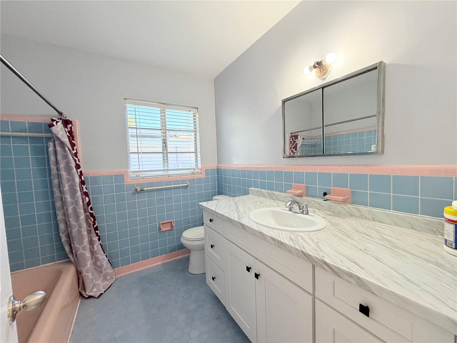 Image 14 of 35 For 309 Kerry Drive