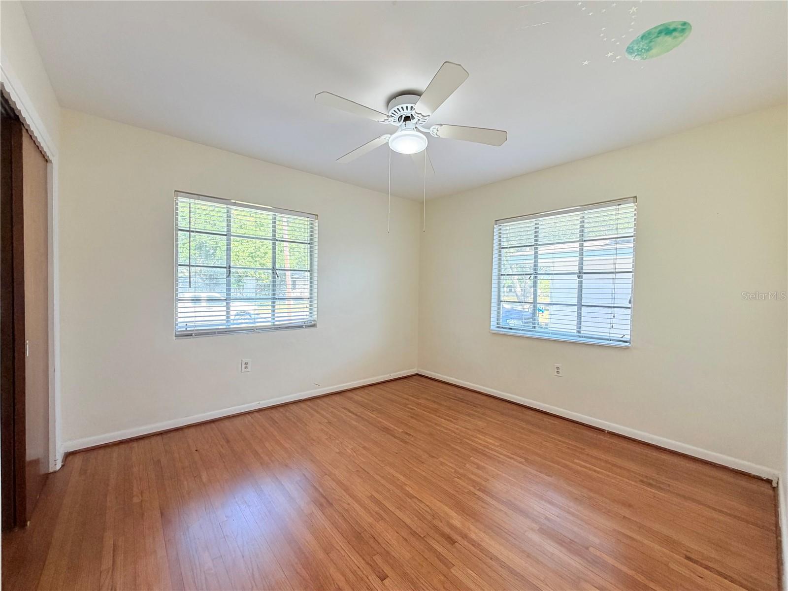 Image 15 of 35 For 309 Kerry Drive