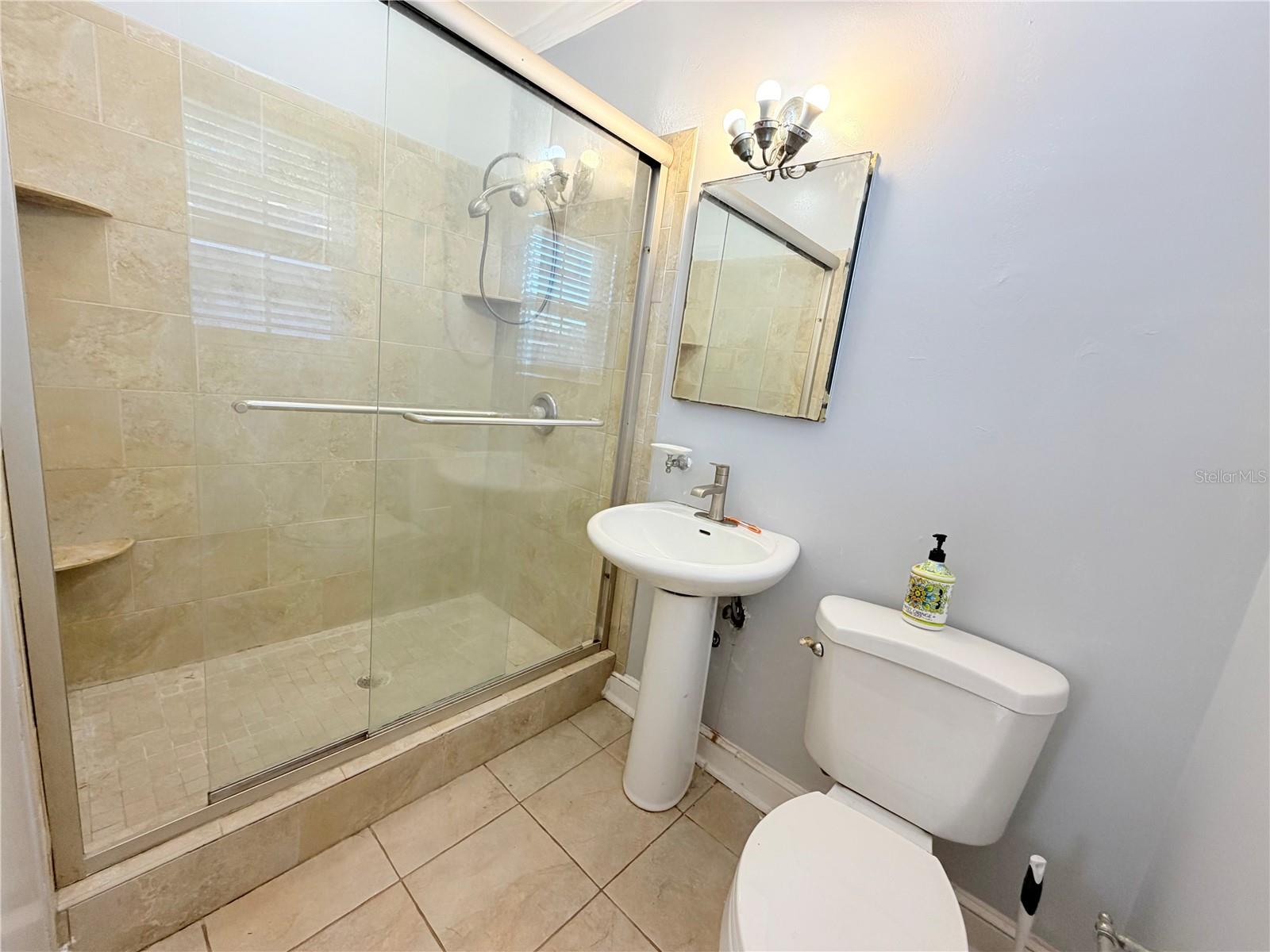 Image 21 of 35 For 309 Kerry Drive