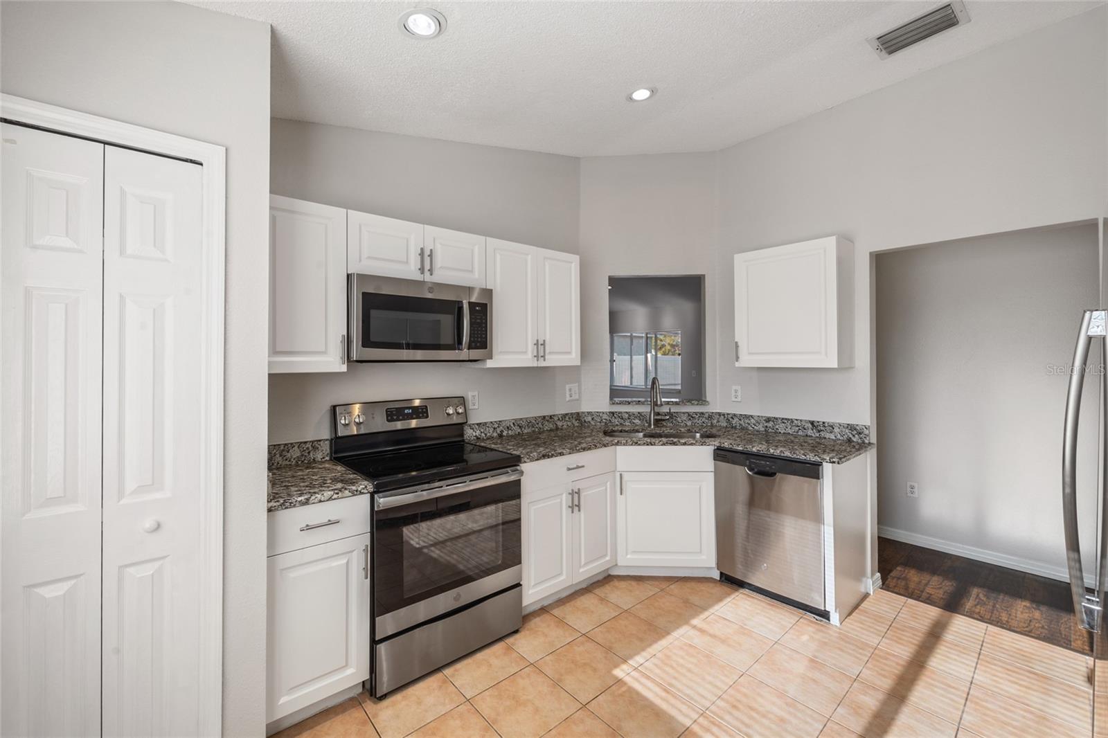 Image 11 of 25 For 1305 Flexford Street