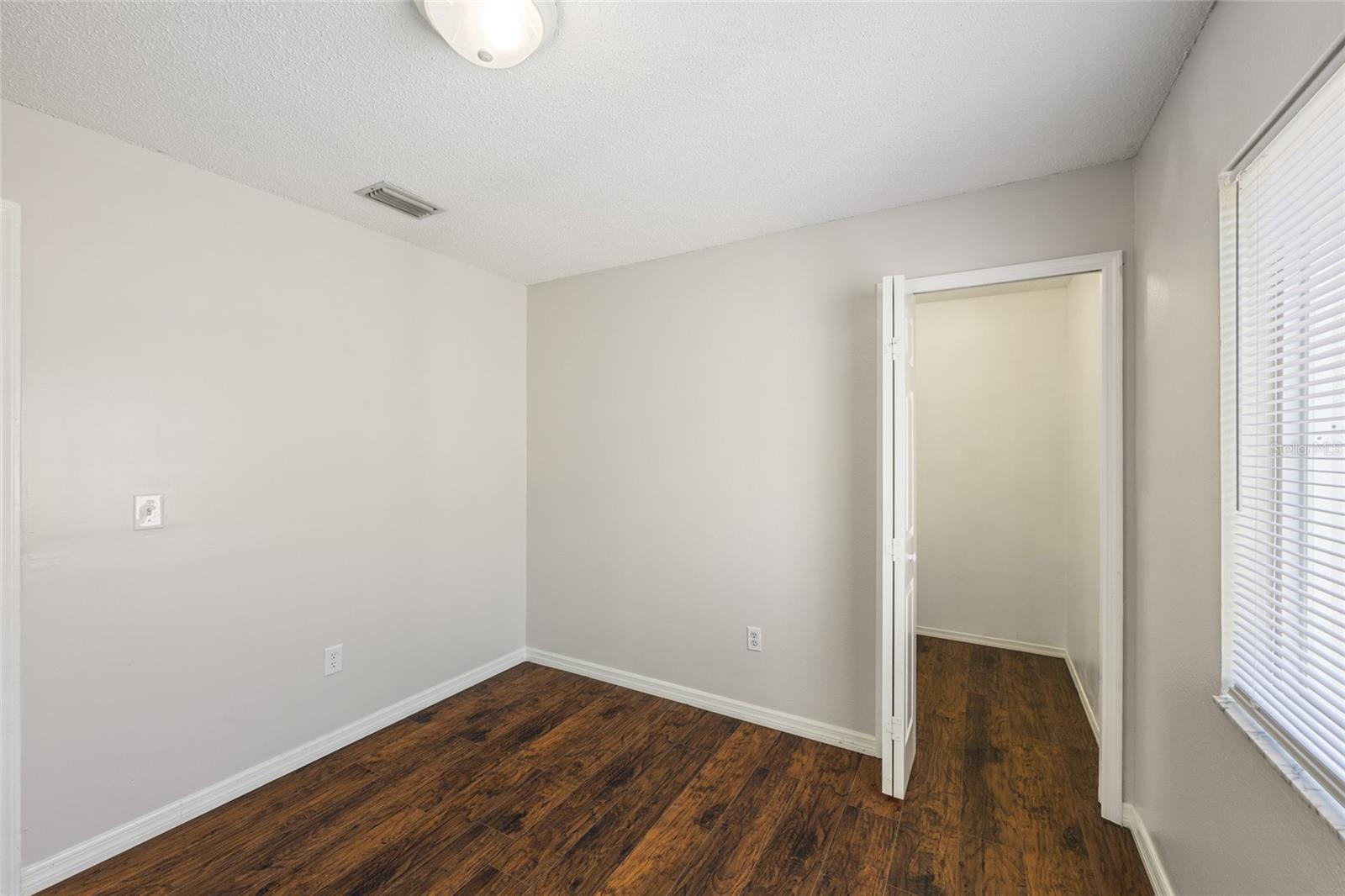 Image 14 of 25 For 1305 Flexford Street