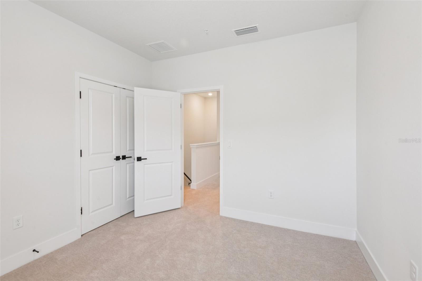 Image 25 of 38 For 3133 4th Terrace N