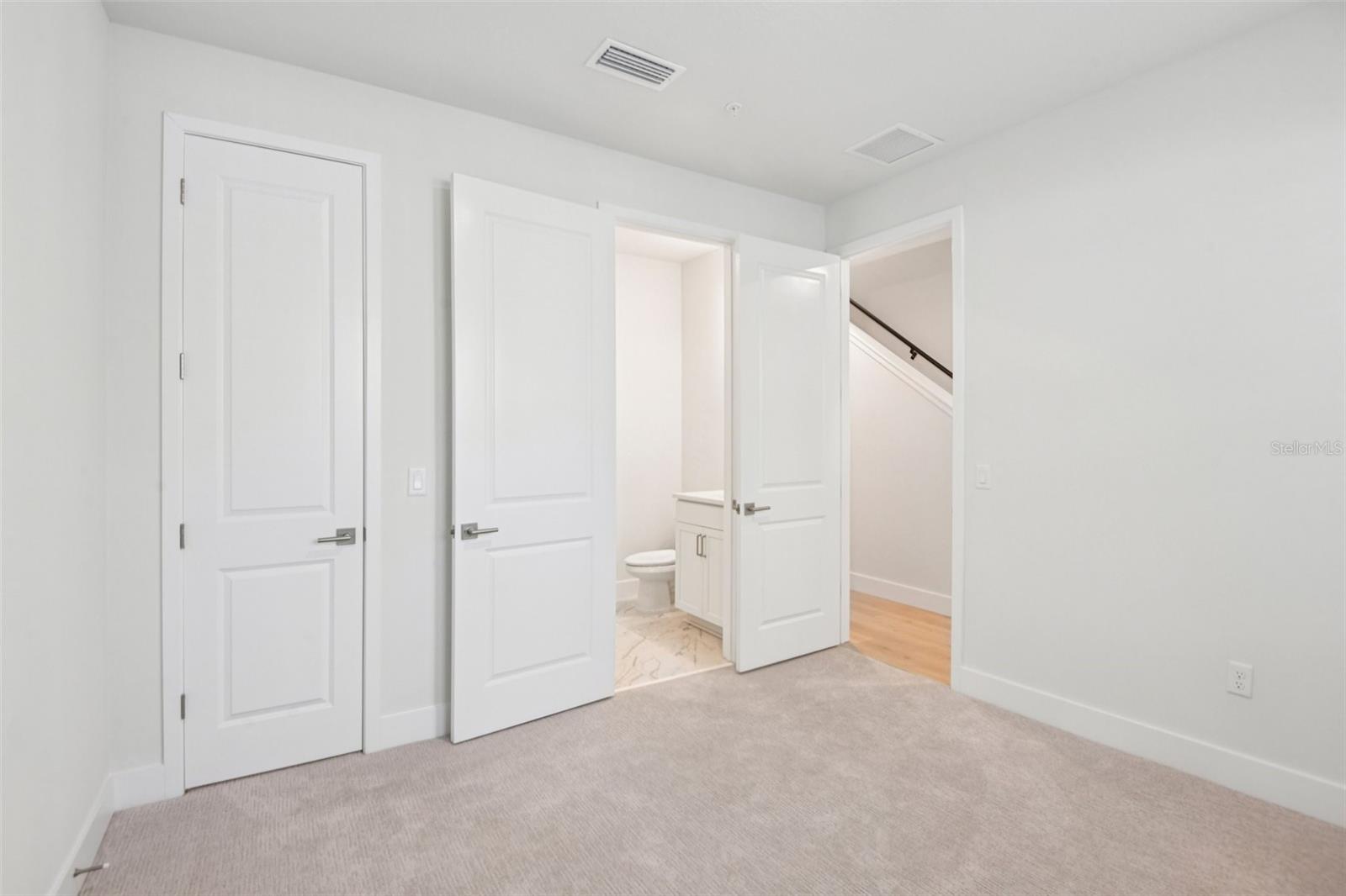 Image 27 of 38 For 3133 4th Terrace N