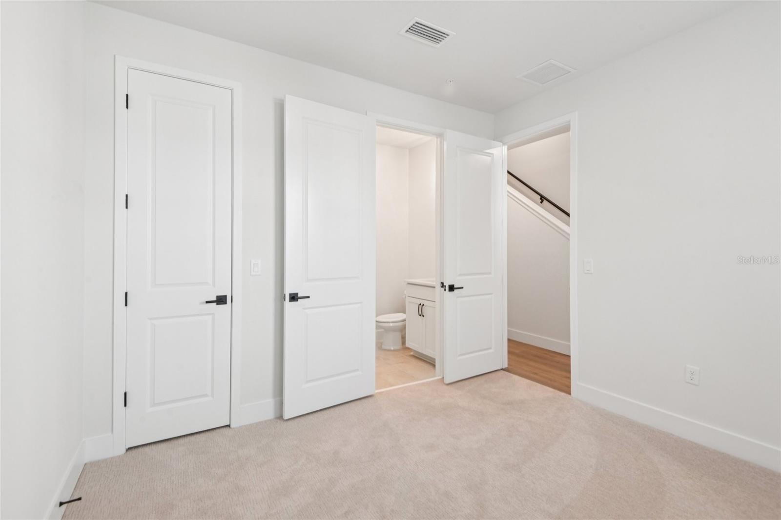 Image 28 of 38 For 3133 4th Terrace N