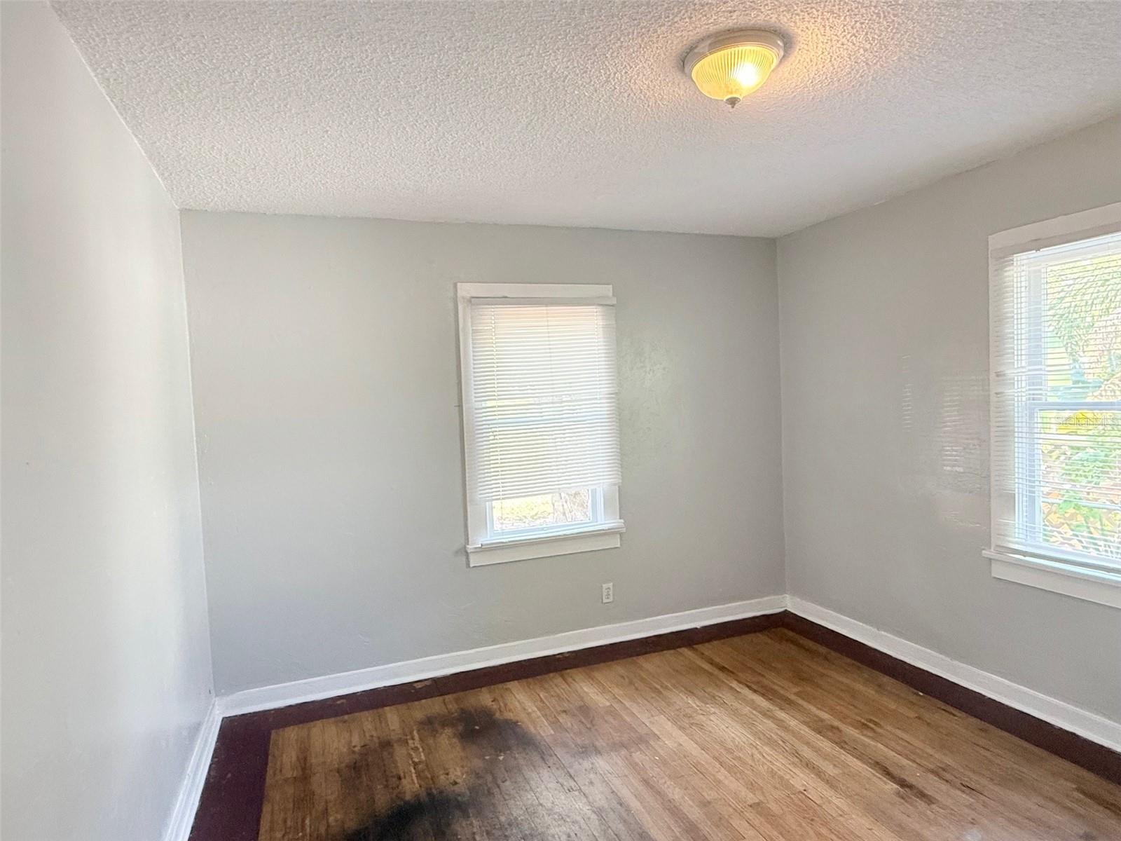 Image 10 of 19 For 3527 3rd Avenue N