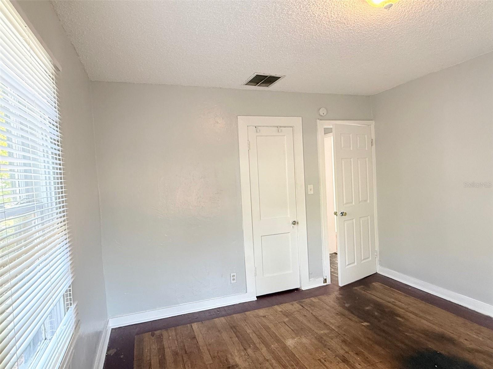 Image 11 of 19 For 3527 3rd Avenue N