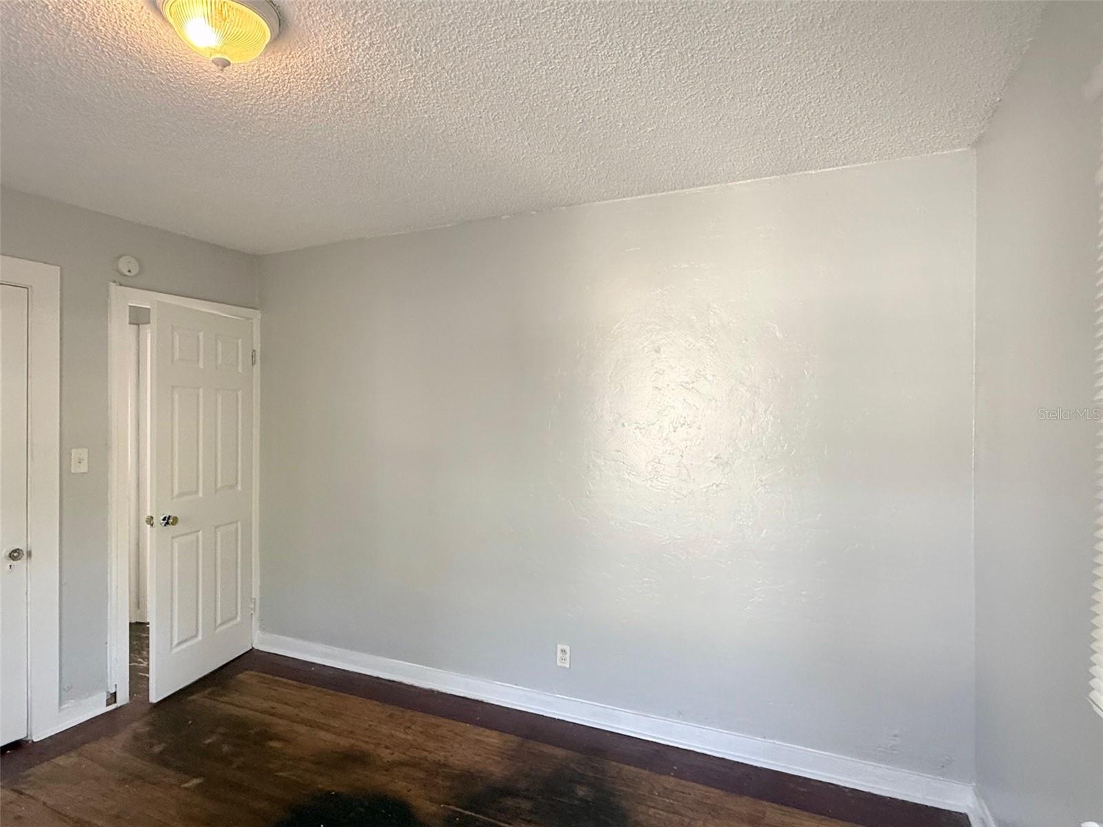 Image 12 of 19 For 3527 3rd Avenue N