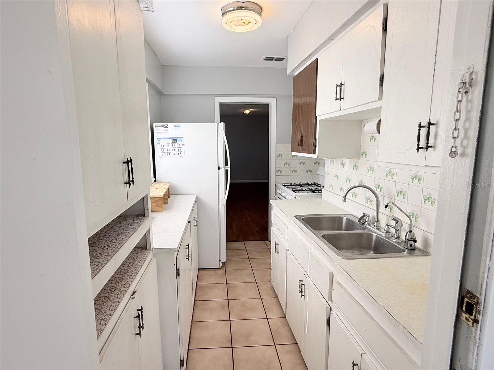 Image 6 of 19 For 3527 3rd Avenue N