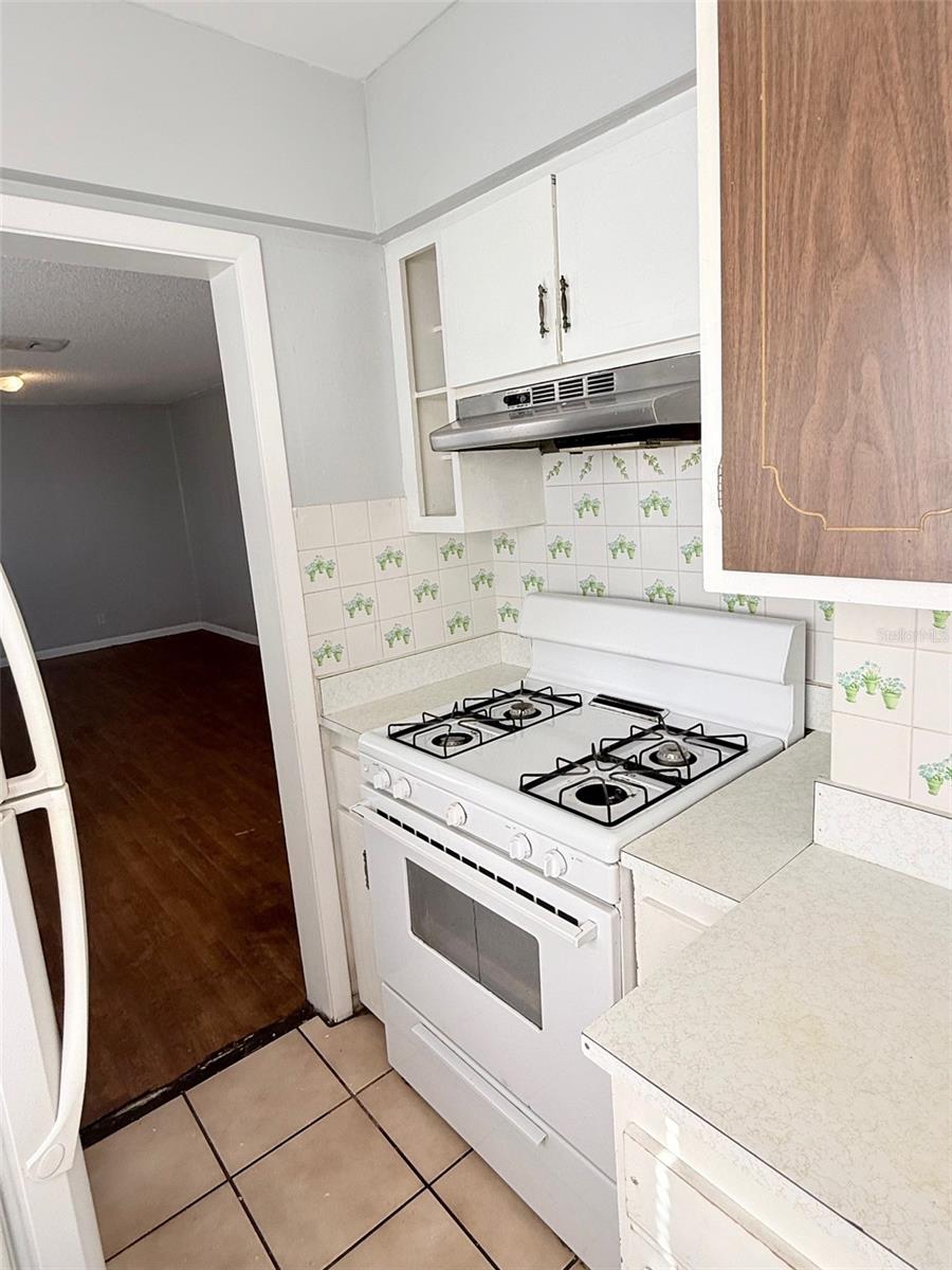 Image 9 of 19 For 3527 3rd Avenue N