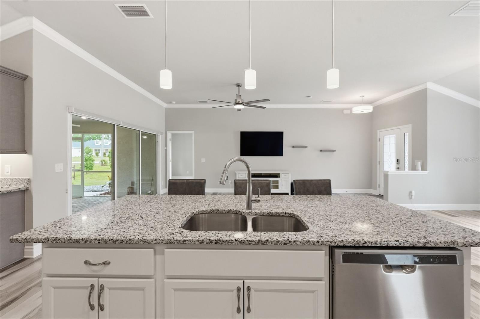 Image 10 of 52 For 837 Epsom Court