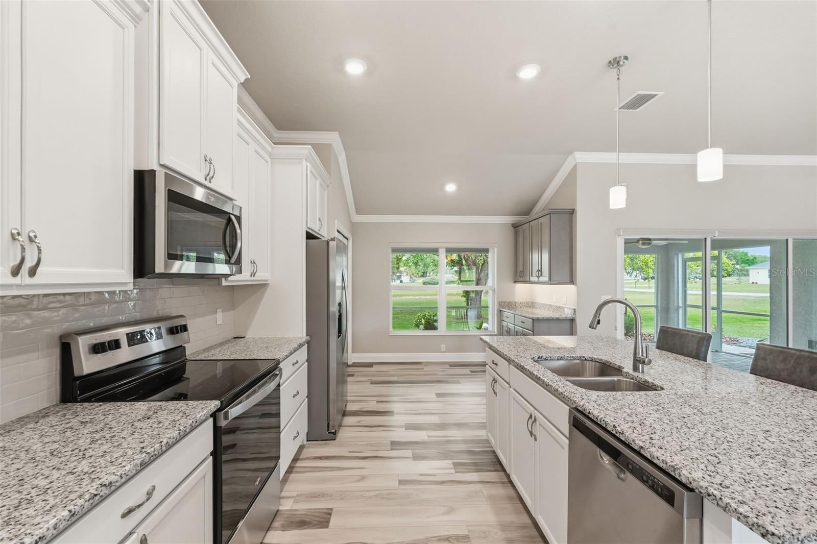 Image 11 of 52 For 837 Epsom Court