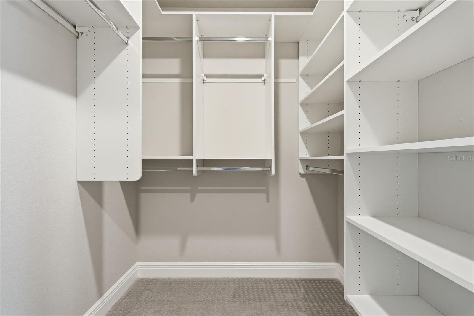 Image 19 of 52 For 837 Epsom Court