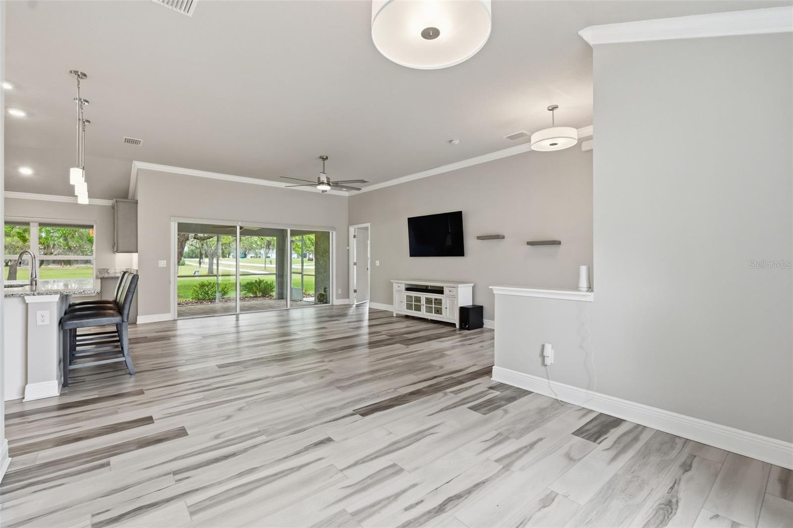 Image 4 of 52 For 837 Epsom Court