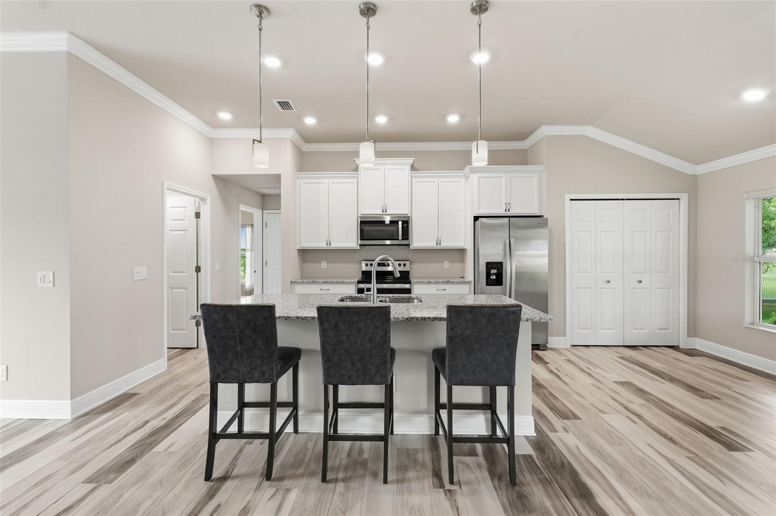 Image 7 of 52 For 837 Epsom Court