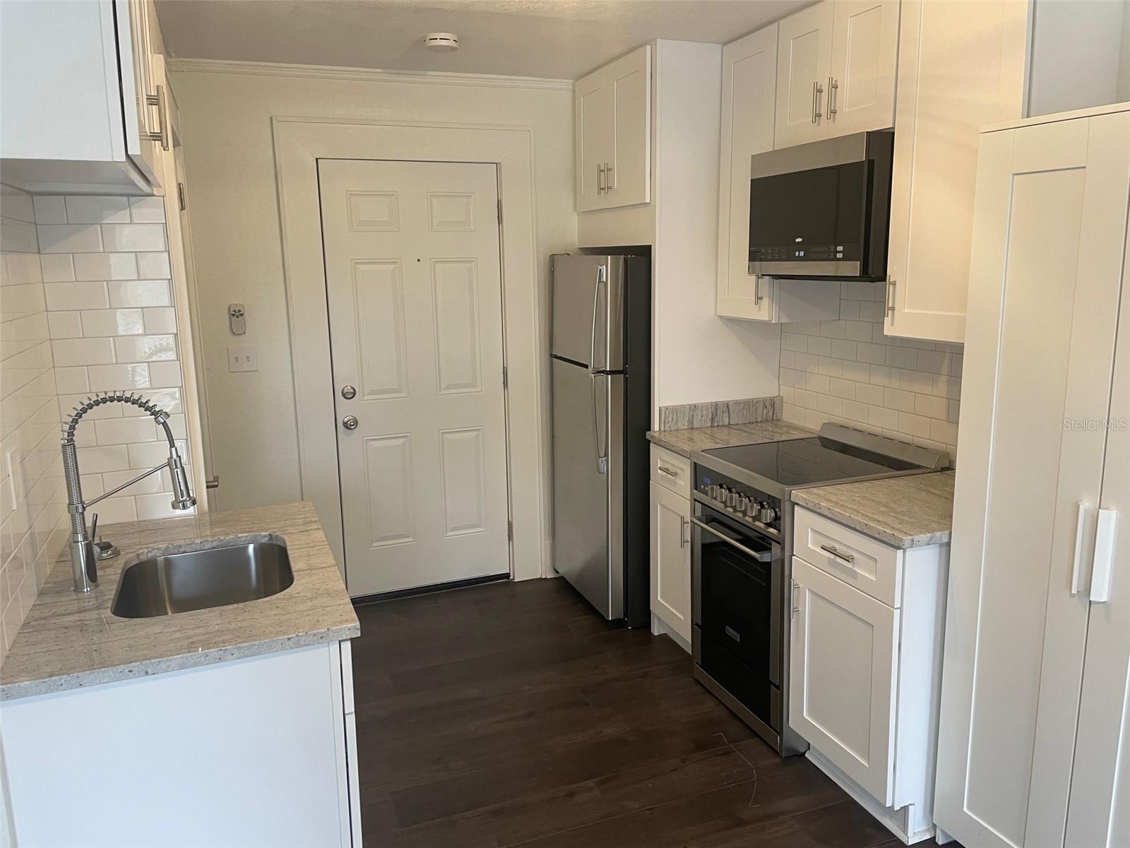 Image 5 of 9 For 5301 27th Avenue S 7