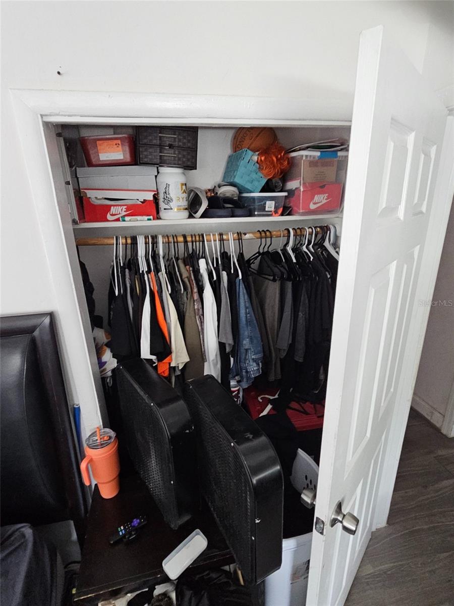 Image 12 of 21 For 700 34th Street