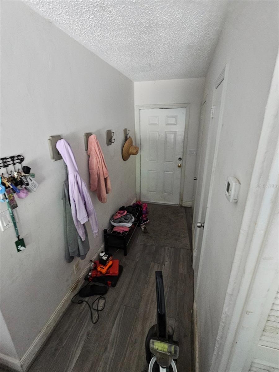 Image 18 of 21 For 700 34th Street