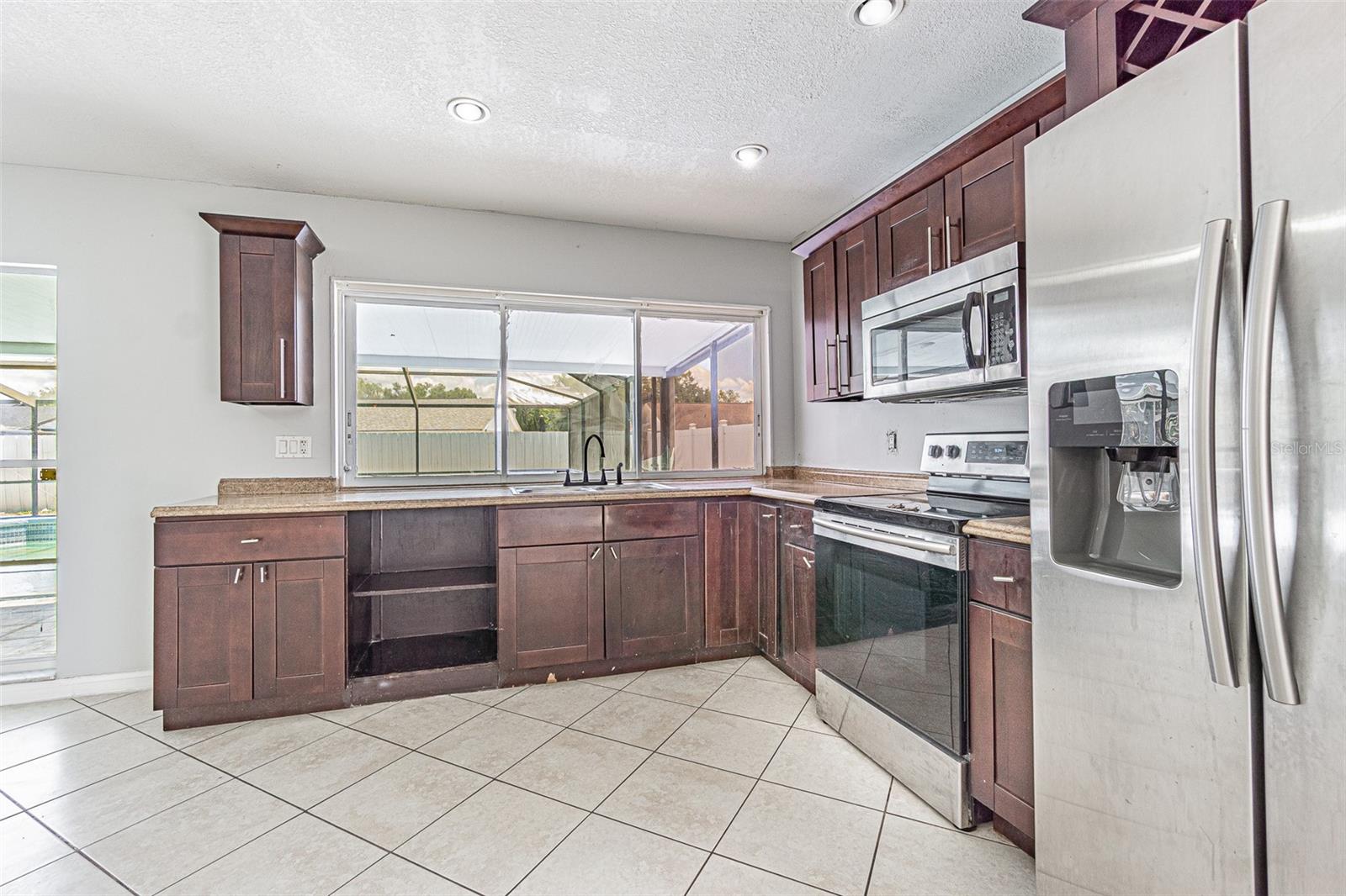 Image 22 of 35 For 7203 Battenwood Court