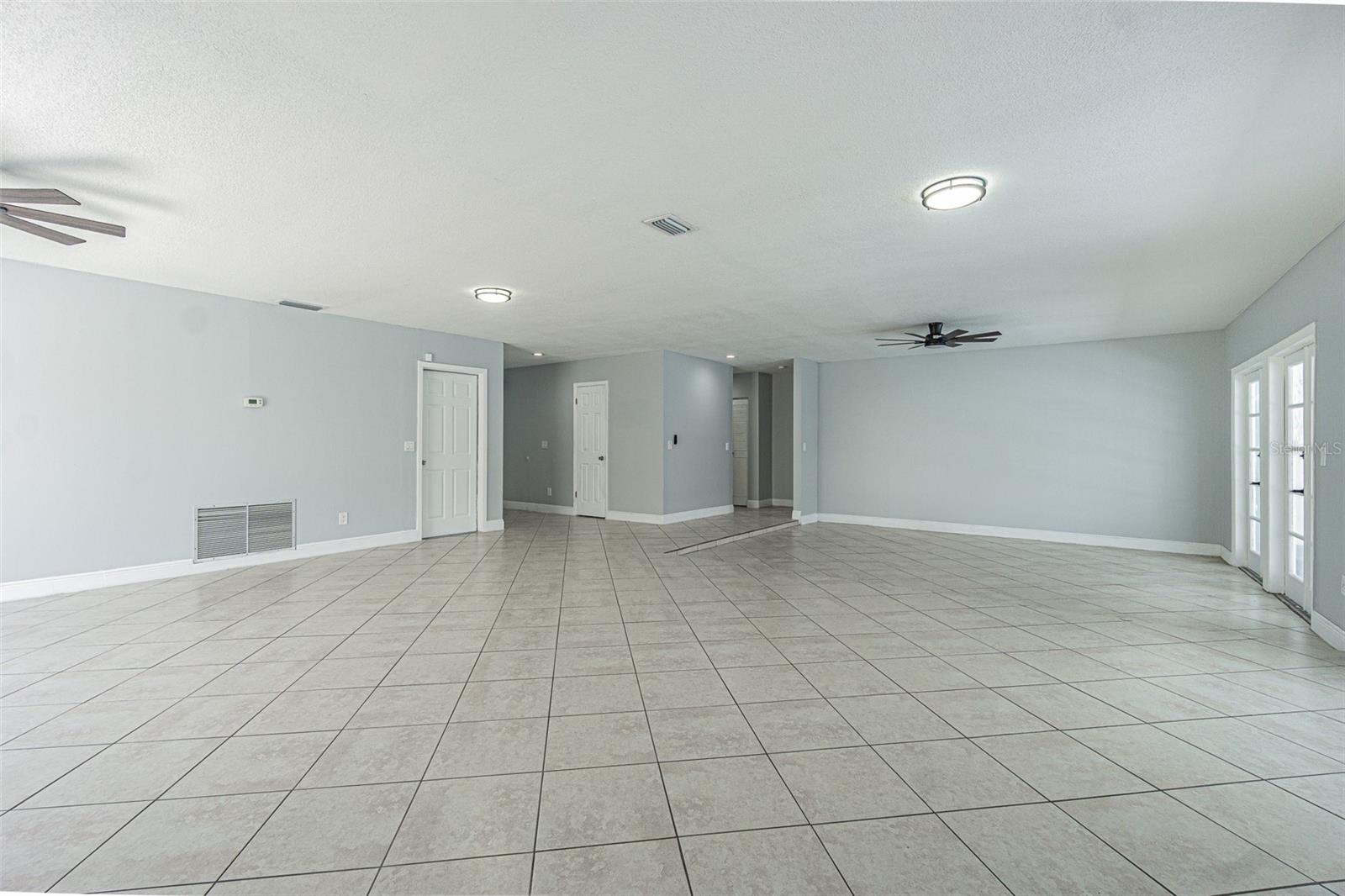 Image 23 of 35 For 7203 Battenwood Court